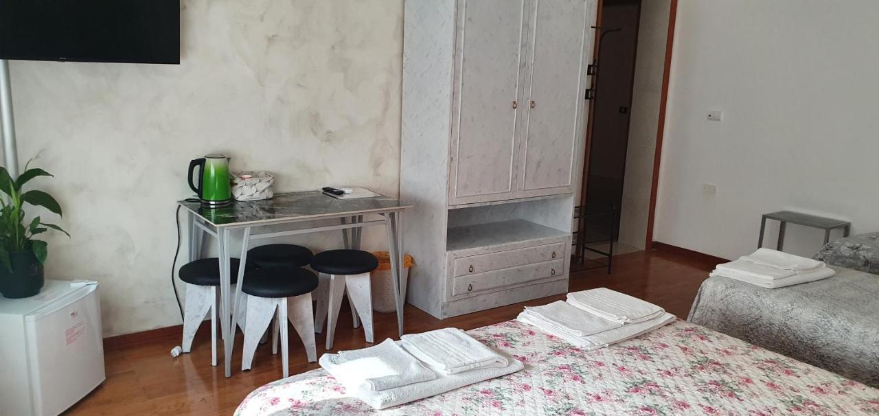Le Rustiche Foresteria Dello Esterno foto